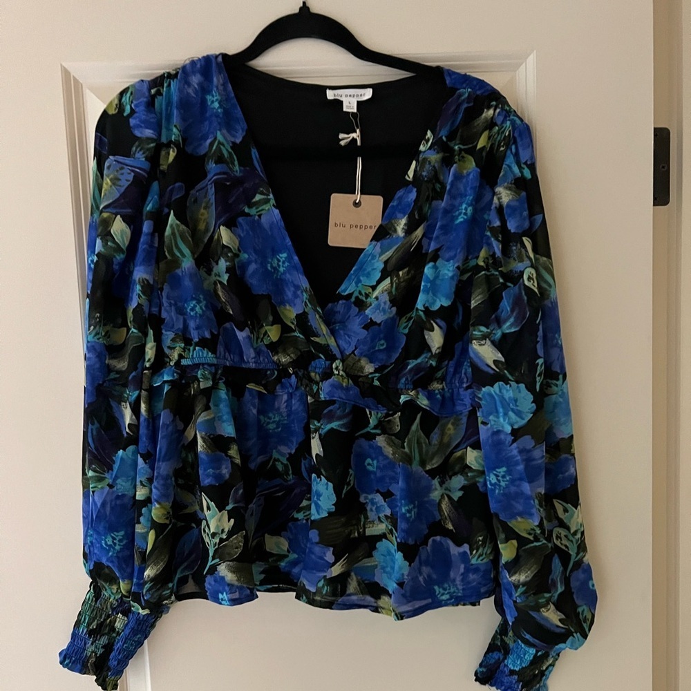 Blu Pepper Women's Top- size L